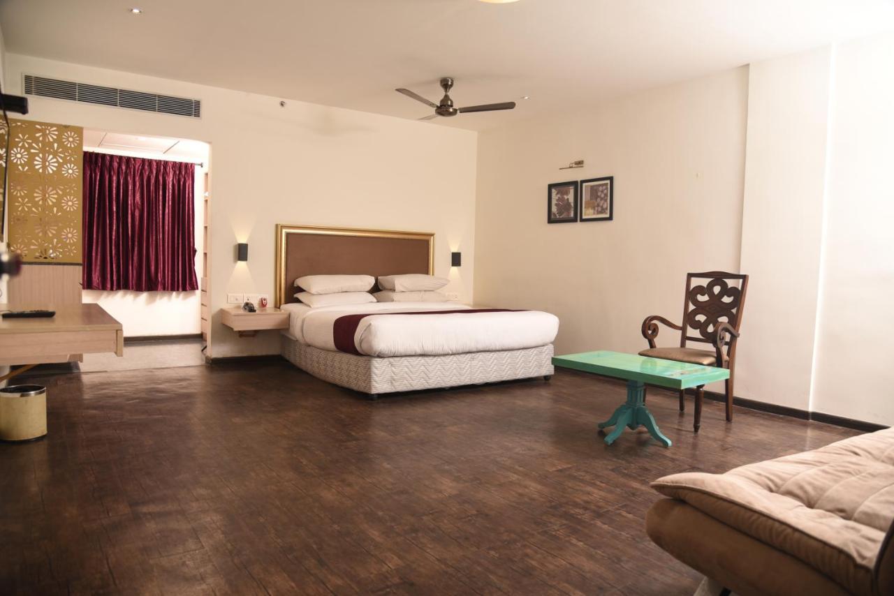 Hotel Sabareesh Park Madurai Eksteriør billede